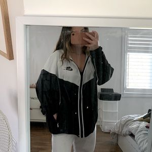 COPY - Nike Windbreaker